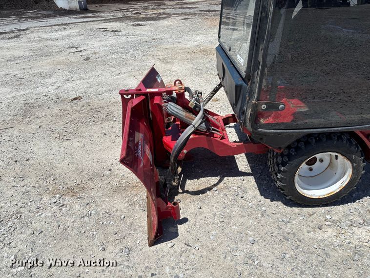 image for item FC5722 Ventrac 3400Y municipal tractor