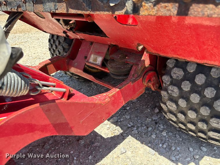 image for item FC5722 Ventrac 3400Y municipal tractor