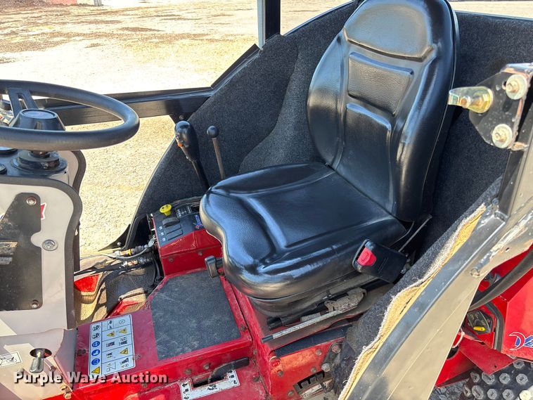 image for item FC5722 Ventrac 3400Y municipal tractor