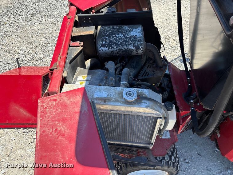 image for item FC5722 Ventrac 3400Y municipal tractor