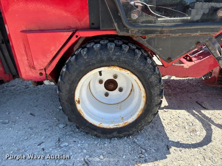 image for item FC5722 Ventrac 3400Y municipal tractor
