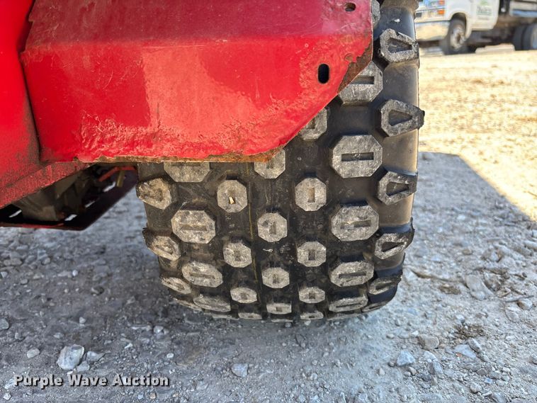 image for item FC5722 Ventrac 3400Y municipal tractor