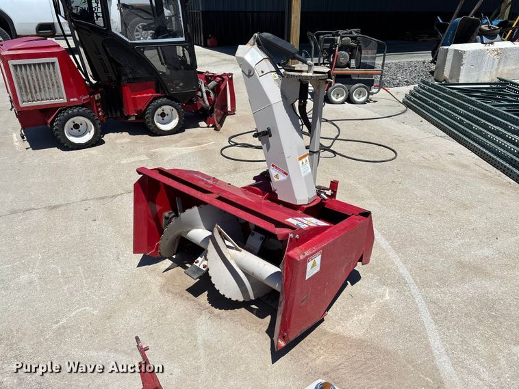 image for item FC5722 Ventrac 3400Y municipal tractor