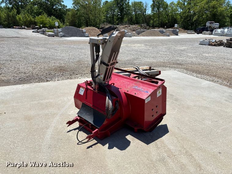 image for item FC5722 Ventrac 3400Y municipal tractor
