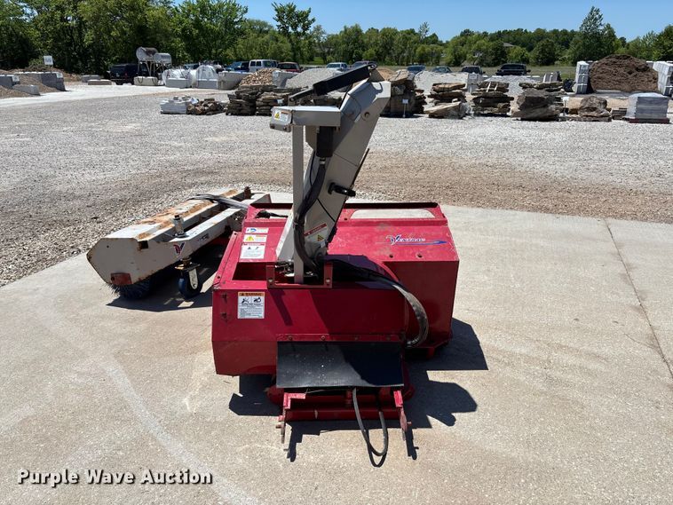 image for item FC5722 Ventrac 3400Y municipal tractor