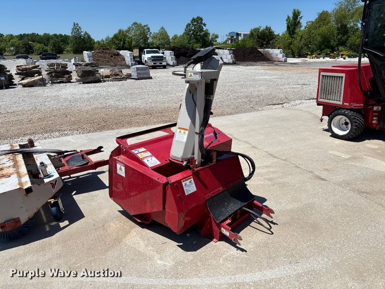 image for item FC5722 Ventrac 3400Y municipal tractor