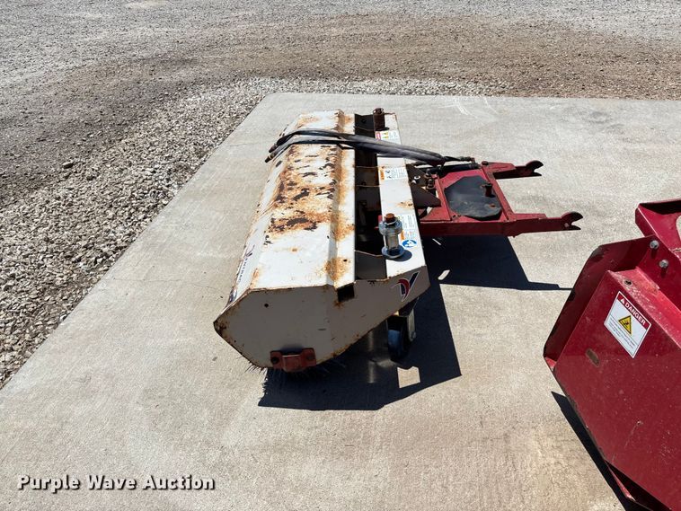 image for item FC5722 Ventrac 3400Y municipal tractor