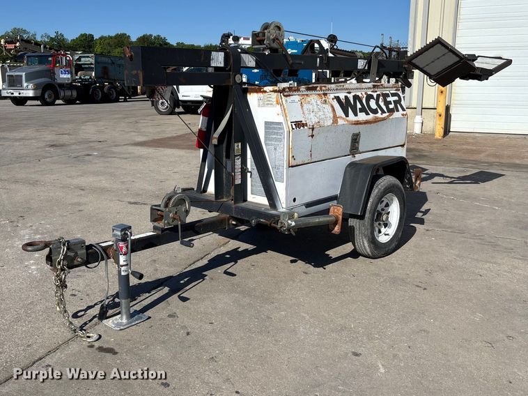 image for item FC5738 2005 Wacker LTC4L light plant