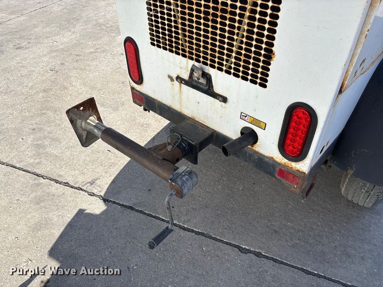 image for item FC5738 2005 Wacker LTC4L light plant