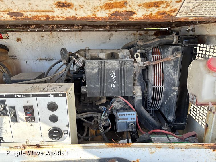 image for item FC5738 2005 Wacker LTC4L light plant