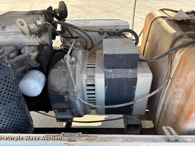 image for item FC5738 2005 Wacker LTC4L light plant