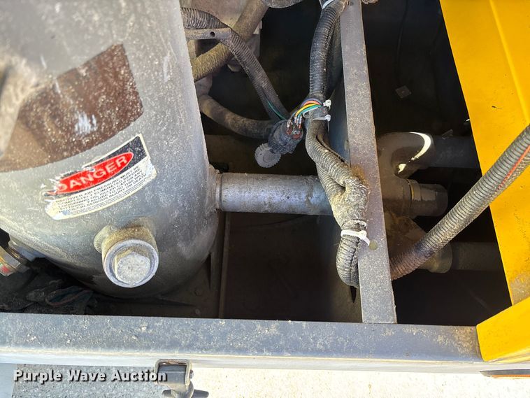 image for item FC5739 2011 Atlas Copco XAS 375 T3 RSC air compressor