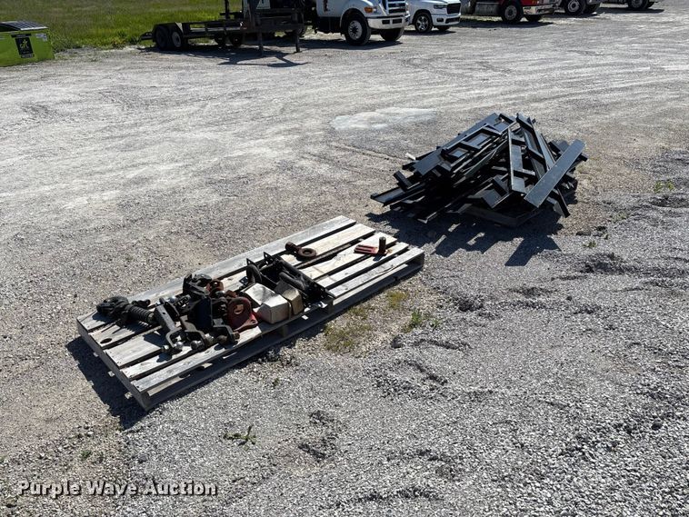 image for item FC5760 Truck parts