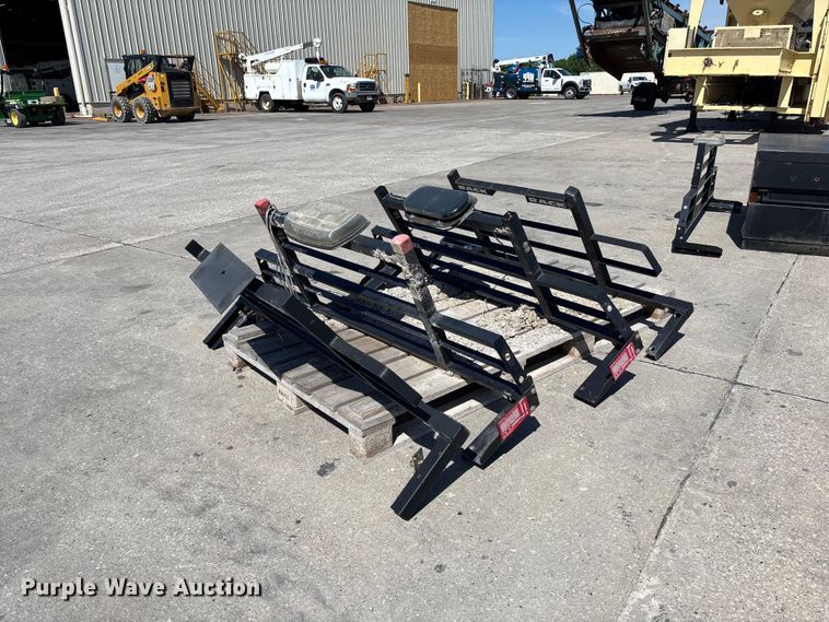 image for item FC5761 (4) headache racks