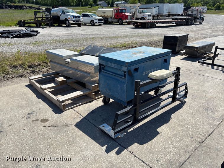 image for item FC5763 Truck parts