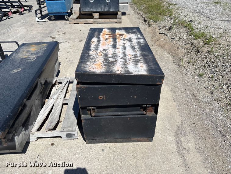 image for item FC5764 Truck parts