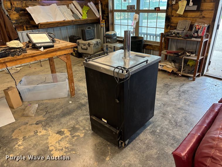 image for item FC5791 Beverage-Air BM23 Kegerator