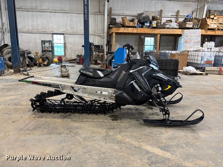 image for item FC5792 2016 Polaris RMK 800 Assault 155 snowmobile