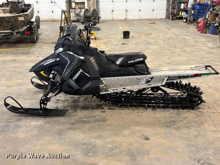 image for item FC5792 2016 Polaris RMK 800 Assault 155 snowmobile