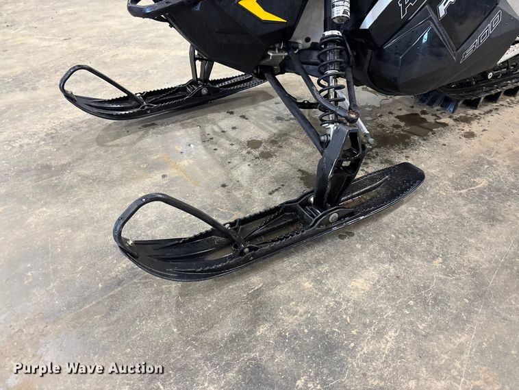 image for item FC5792 2016 Polaris RMK 800 Assault 155 snowmobile