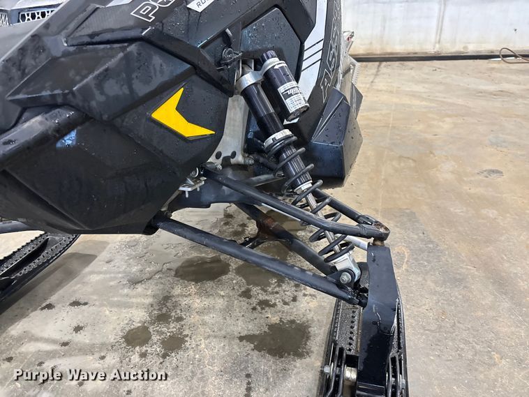 image for item FC5792 2016 Polaris RMK 800 Assault 155 snowmobile