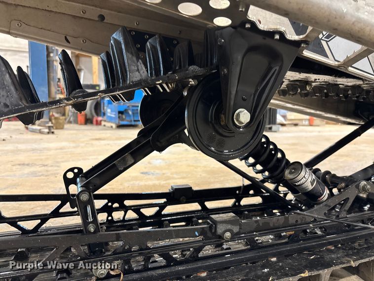 image for item FC5792 2016 Polaris RMK 800 Assault 155 snowmobile