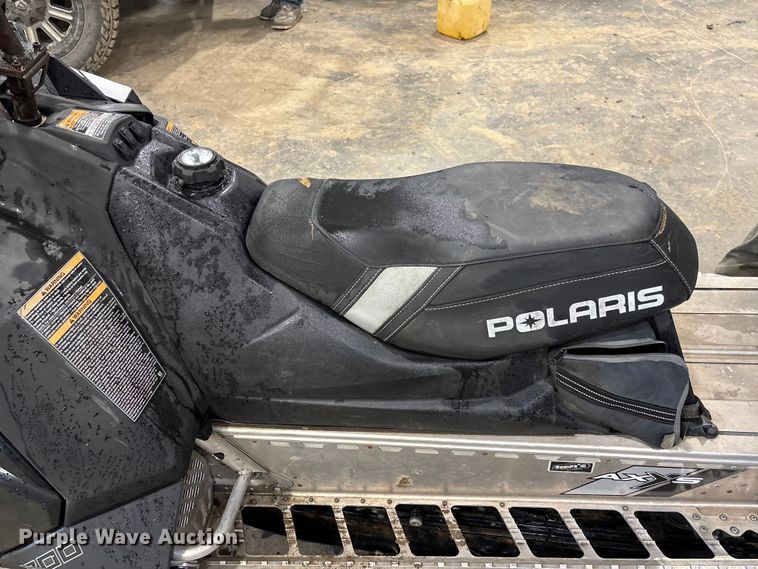 image for item FC5792 2016 Polaris RMK 800 Assault 155 snowmobile