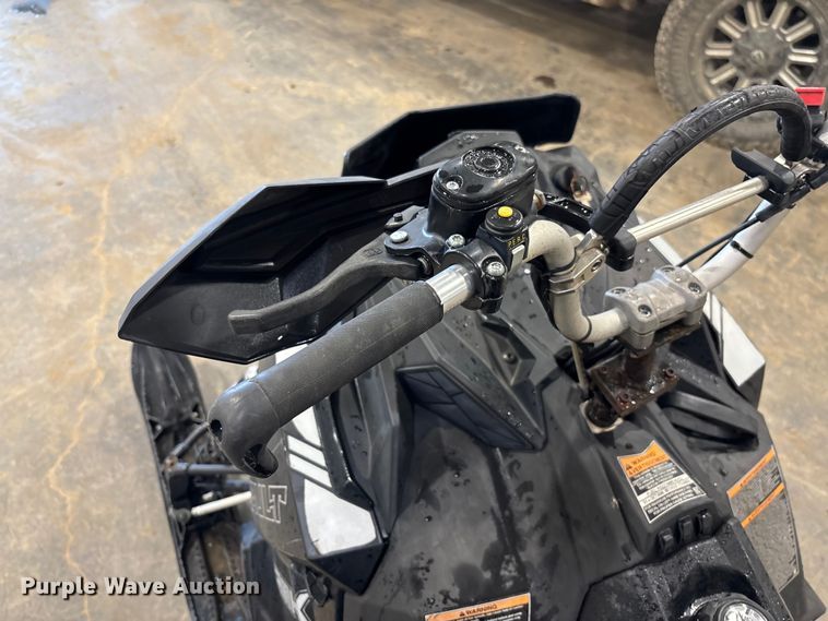 image for item FC5792 2016 Polaris RMK 800 Assault 155 snowmobile
