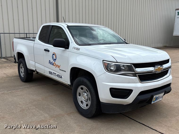image for item FC5828 2017 Chevrolet Colorado Ext. Cab pickup truck