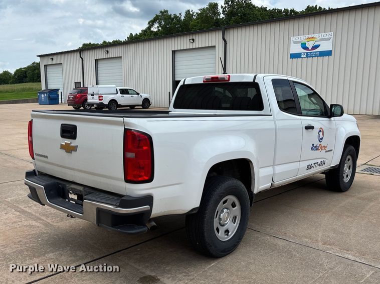 image for item FC5828 2017 Chevrolet Colorado Ext. Cab pickup truck