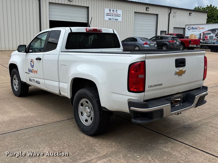 image for item FC5828 2017 Chevrolet Colorado Ext. Cab pickup truck