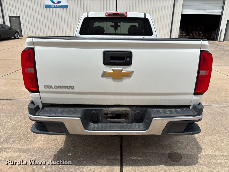 image for item FC5828 2017 Chevrolet Colorado Ext. Cab pickup truck