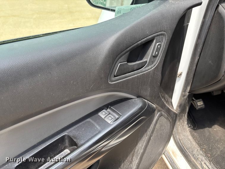 image for item FC5828 2017 Chevrolet Colorado Ext. Cab pickup truck