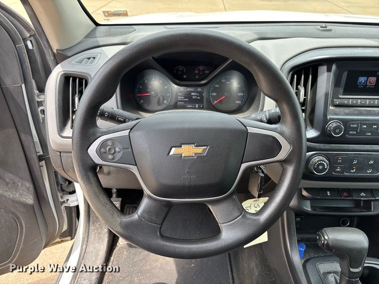 image for item FC5828 2017 Chevrolet Colorado Ext. Cab pickup truck