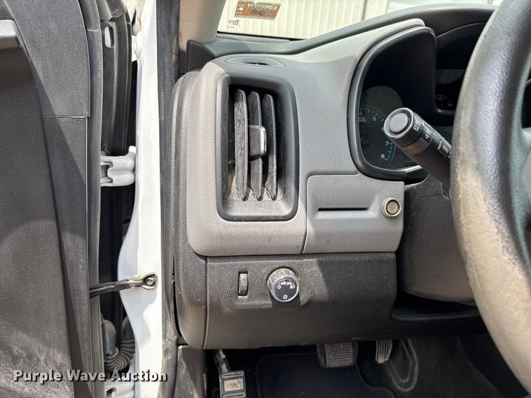 image for item FC5828 2017 Chevrolet Colorado Ext. Cab pickup truck