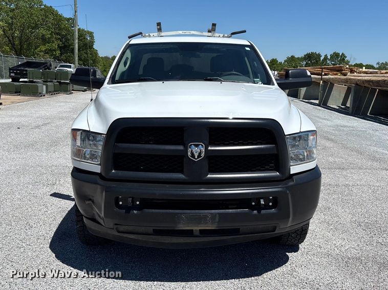 image for item FG0348 2016 RAM 2500 Heavy Duty Crew Cab pickup truck