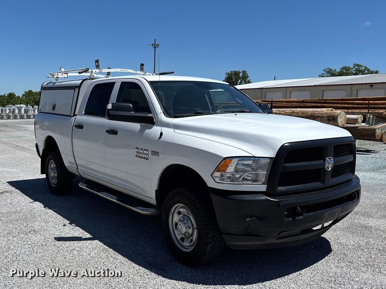 image for item FG0348 2016 RAM 2500 Heavy Duty Crew Cab pickup truck