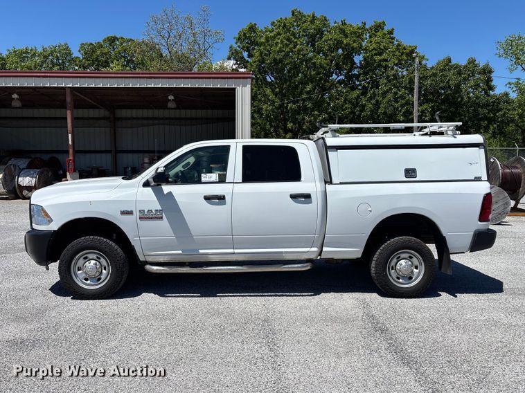 image for item FG0348 2016 RAM 2500 Heavy Duty Crew Cab pickup truck