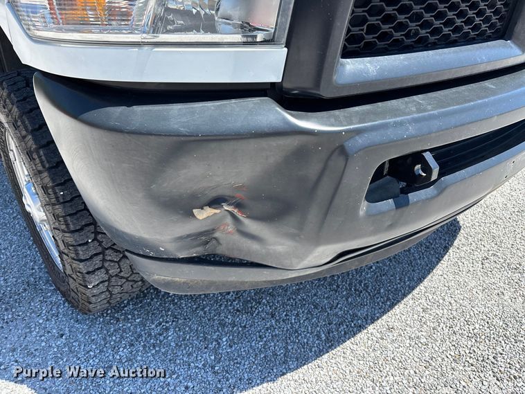 image for item FG0348 2016 RAM 2500 Heavy Duty Crew Cab pickup truck