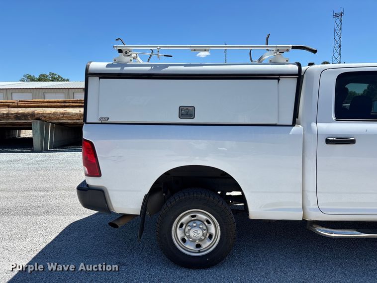 image for item FG0348 2016 RAM 2500 Heavy Duty Crew Cab pickup truck