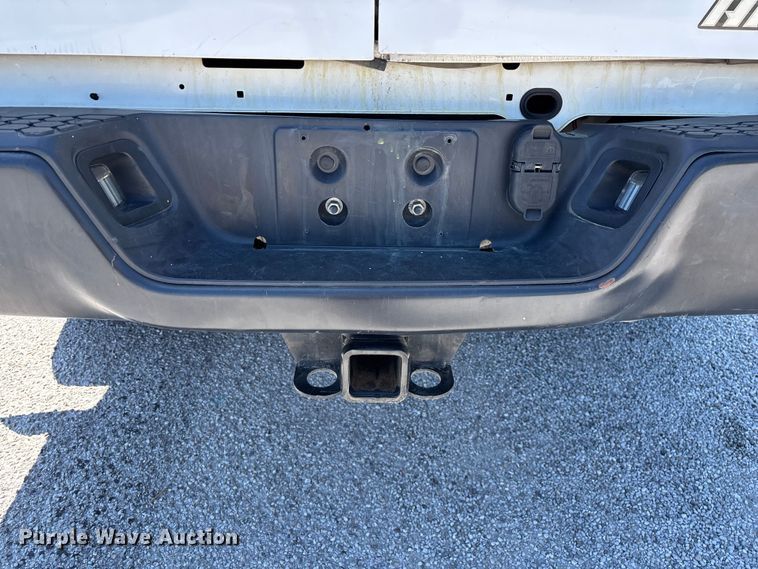 image for item FG0348 2016 RAM 2500 Heavy Duty Crew Cab pickup truck