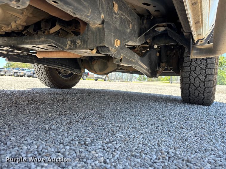 image for item FG0348 2016 RAM 2500 Heavy Duty Crew Cab pickup truck