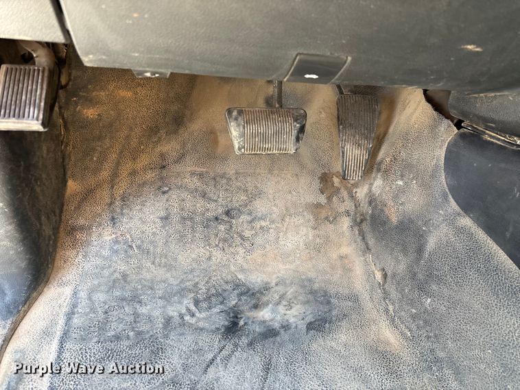 image for item FG0348 2016 RAM 2500 Heavy Duty Crew Cab pickup truck