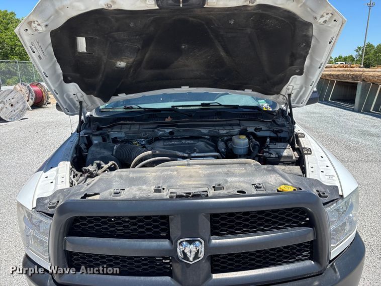 image for item FG0348 2016 RAM 2500 Heavy Duty Crew Cab pickup truck