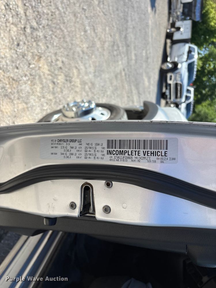 image for item FG0349 2015 RAM 4500  utility / service truck