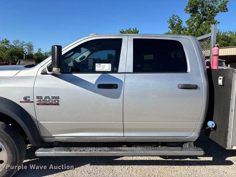 image for item FG0350 2015 RAM 4500  utility / service truck