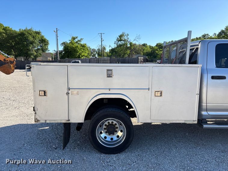image for item FG0350 2015 RAM 4500  utility / service truck