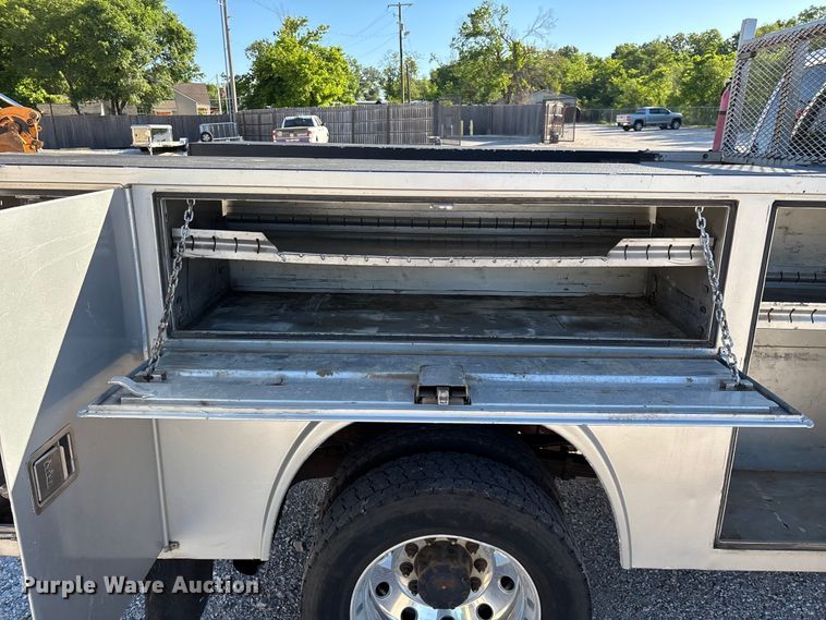 image for item FG0350 2015 RAM 4500  utility / service truck