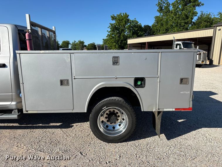 image for item FG0350 2015 RAM 4500  utility / service truck