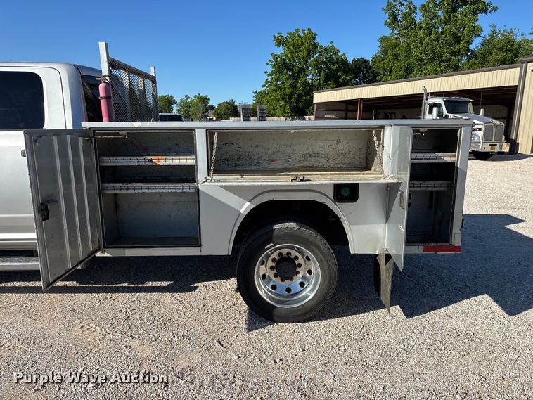 image for item FG0350 2015 RAM 4500  utility / service truck